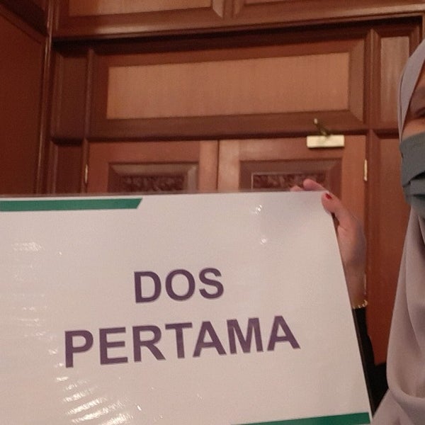 Fotos Em Bangunan Perbadanan Menteri Besar Kelantan Pmbk Kota Bharu Kelantan