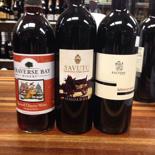 Photo taken at Cleveland Park Wine &amp; Spirits by Andrew Vino50 Wines on 12/18/2013
