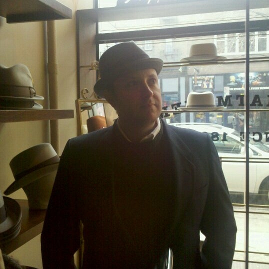 1/19/2013にAndrew H.がGoorin Bros. Hat Shop - Park Slopeで撮った写真