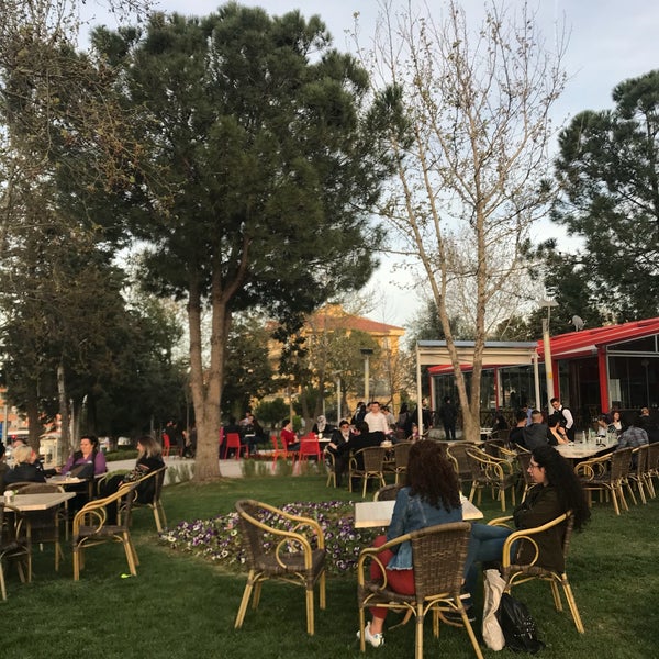 Photo taken at Down Cafe by Osman Ç. on 3/21/2018