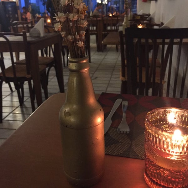 Foto diambil di Ticiana Werner Restaurante &amp; Empório oleh Fabio L. pada 11/26/2016