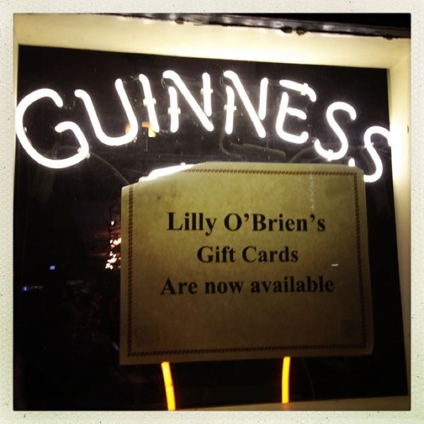 Foto diambil di Lilly O&#39;Brien&#39;s Bar &amp; Restaurant oleh Jonathan P. pada 1/27/2013