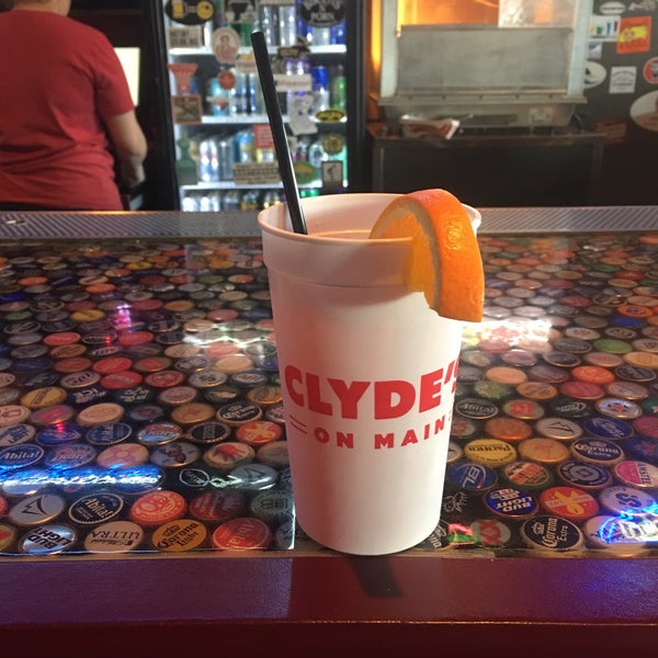 Photo taken at Hi-Fi Clyde&#39;s by Tanner E. on 3/13/2018