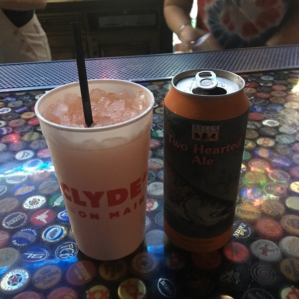 Photo taken at Hi-Fi Clyde&#39;s by Tanner E. on 5/20/2018