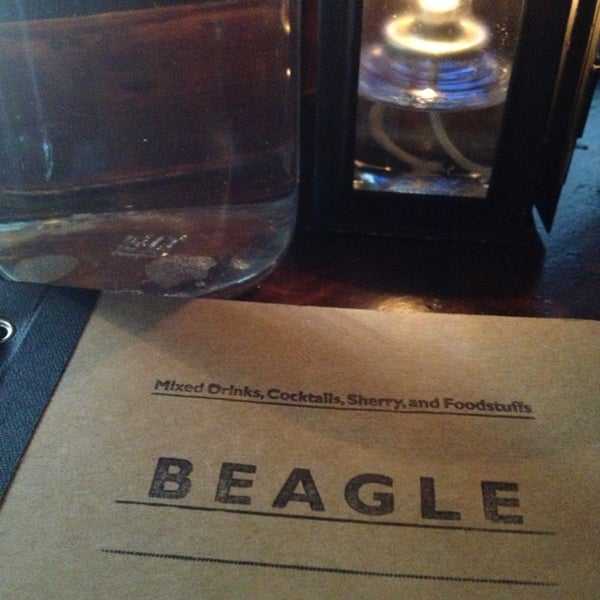 Foto tirada no(a) The Beagle por Matthew C. em 7/13/2013