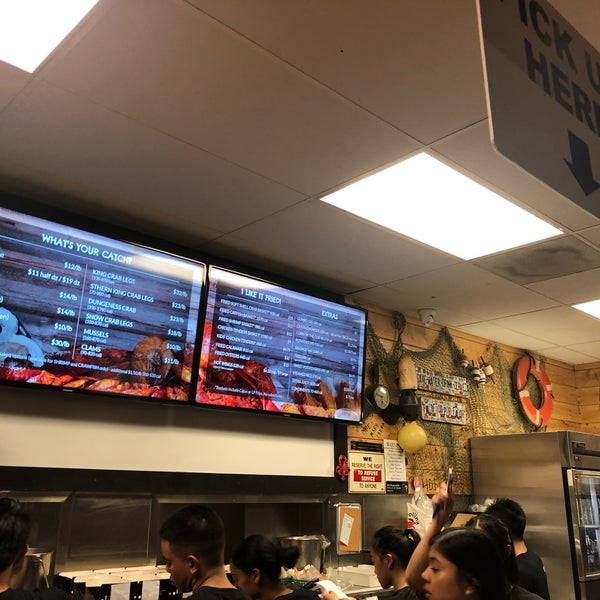 Photo taken at The Boiling Crab by Jackie Y. on 2/25/2019