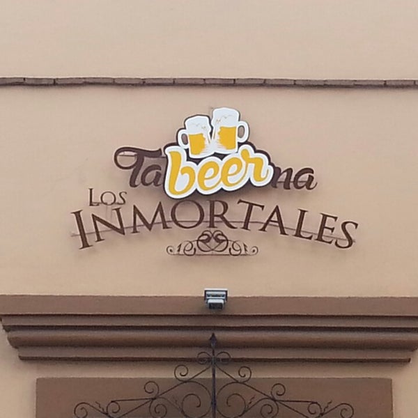 Foto diambil di Tabeerna Los Inmortales oleh Carlos C. pada 3/12/2015