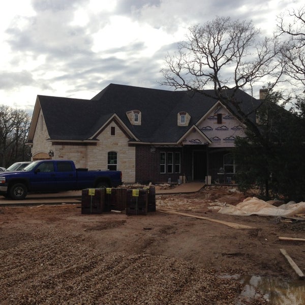 Indian Lakes Neighborhood