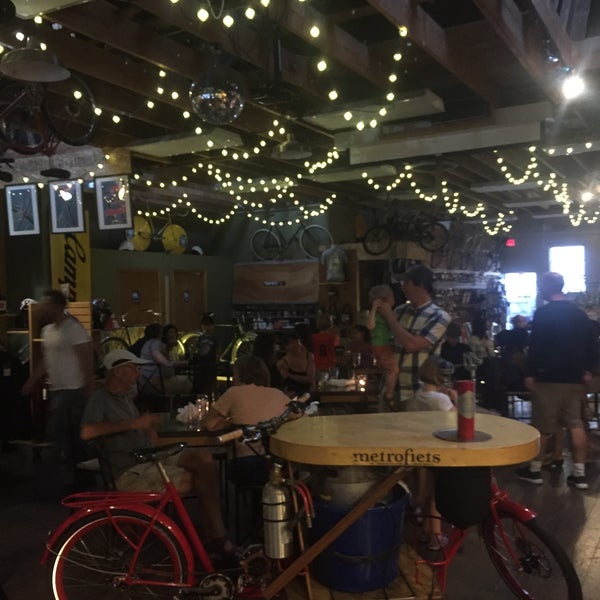 Photo taken at Velo Cult Bicycle Shop &amp; Bar by Diego G. on 8/22/2015
