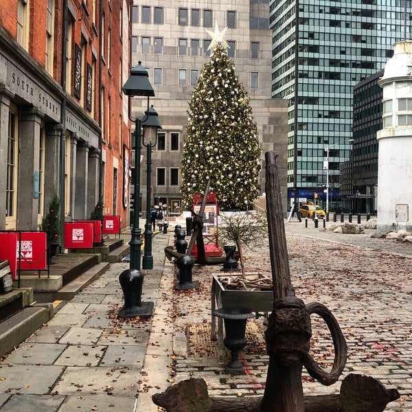 Photo taken at South Street Seaport Museum by Martina C. on 12/15/2019