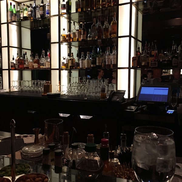 Photo taken at The Bar at The Peninsula by Jean W. on 10/10/2016
