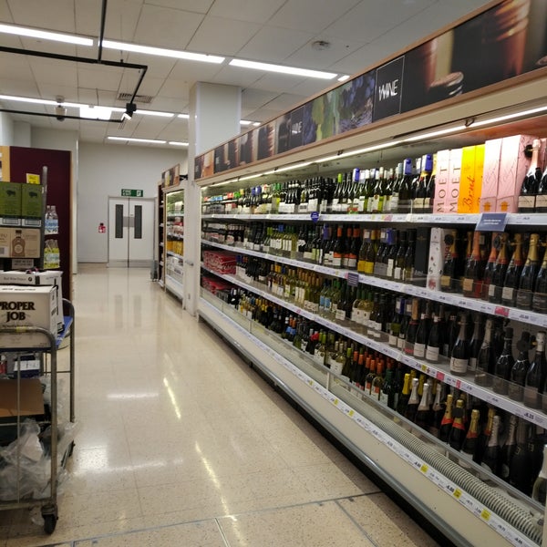 Tesco Express Grocery Store in City Centre