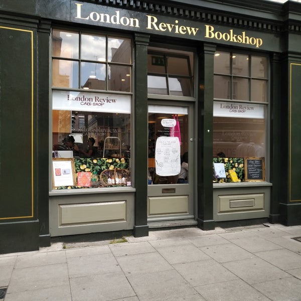 Photo taken at London Review Bookshop by Farid on 6/13/2017