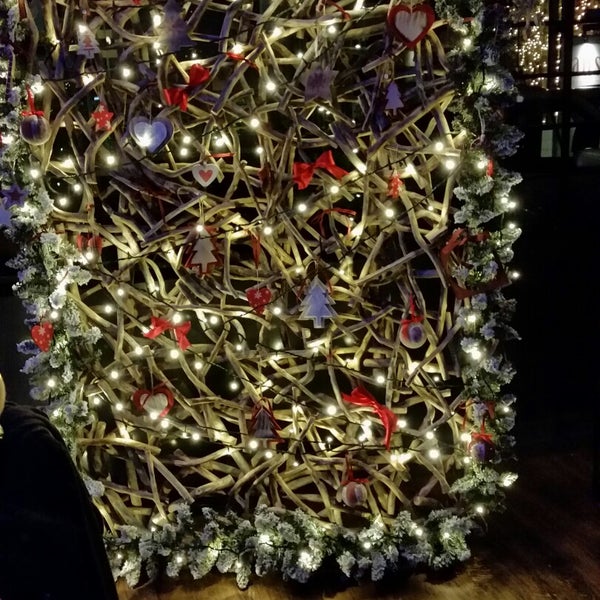11/28/2014にElsa K.がSaint&#39;s Bar + Pizzaで撮った写真