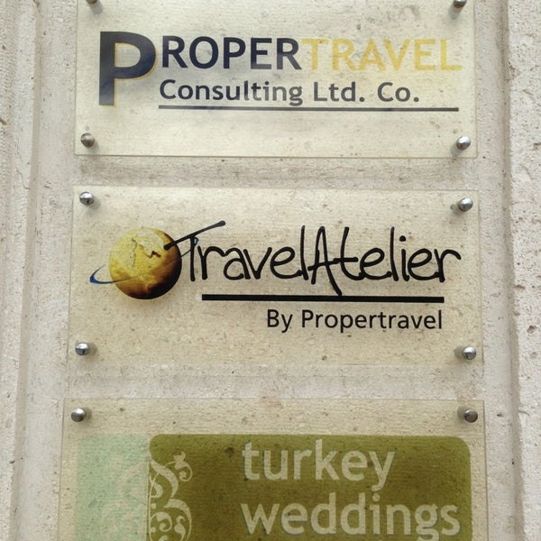 Foto tirada no(a) Travel Atelier by Propertravel por Y. Murat O. em 1/27/2013