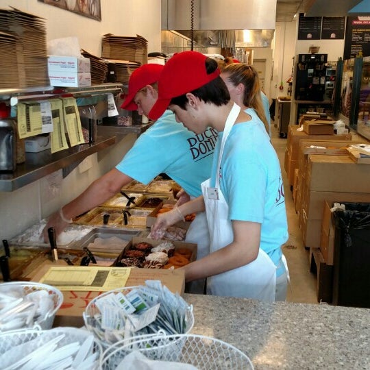 5/8/2016にCowboy J.がDuck Donutsで撮った写真
