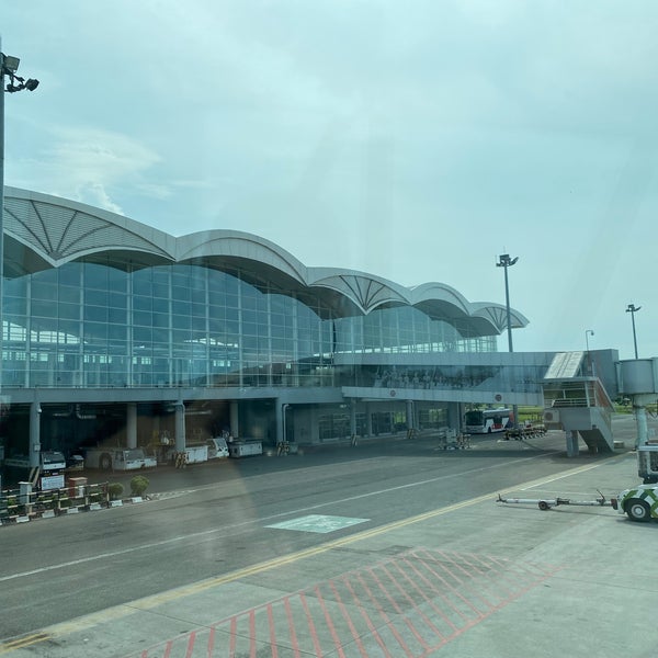 Foto diambil di Bandar Udara Internasional Kualanamu (KNO) oleh Derek L. pada 4/29/2023