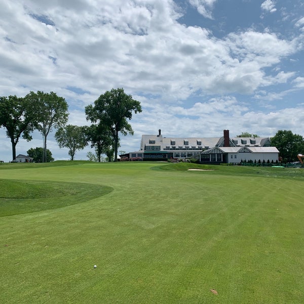 Oakmont Country Club Golf Course