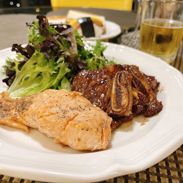 Food Pantry Grocery Store in Waikiki