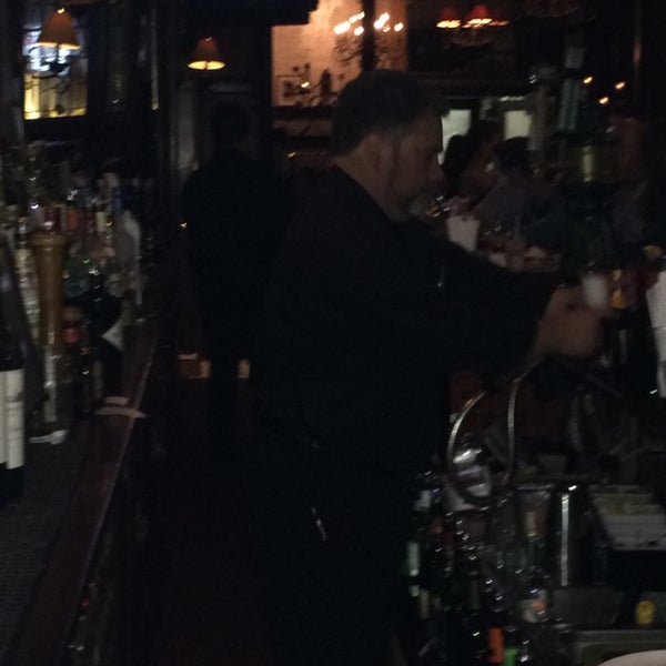 11/23/2014にEL CubanoがDino &amp; Harrys Steakhouseで撮った写真