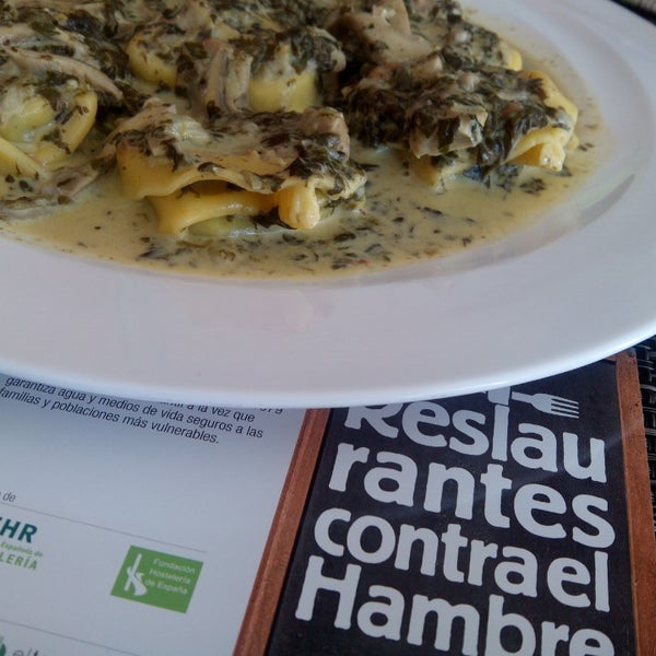 Das Foto wurde bei Restaurante La Platea von Ana C. F. am 9/23/2013 aufgenommen