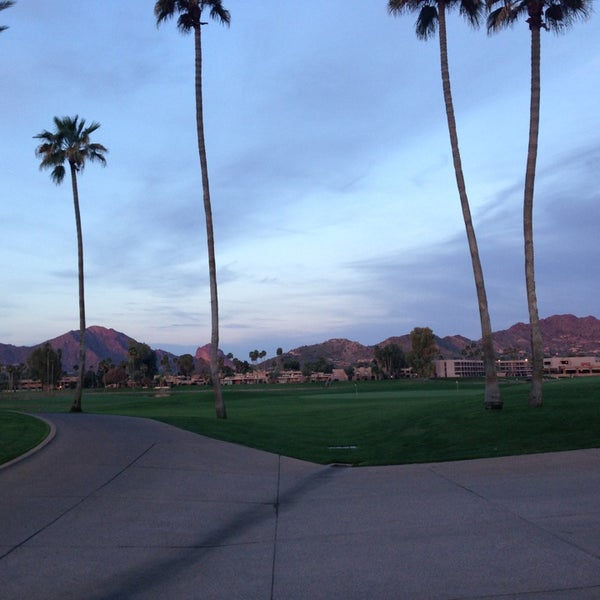 รูปภาพถ่ายที่ McCormick Ranch Golf Club โดย Jim P. เมื่อ 3/26/2013