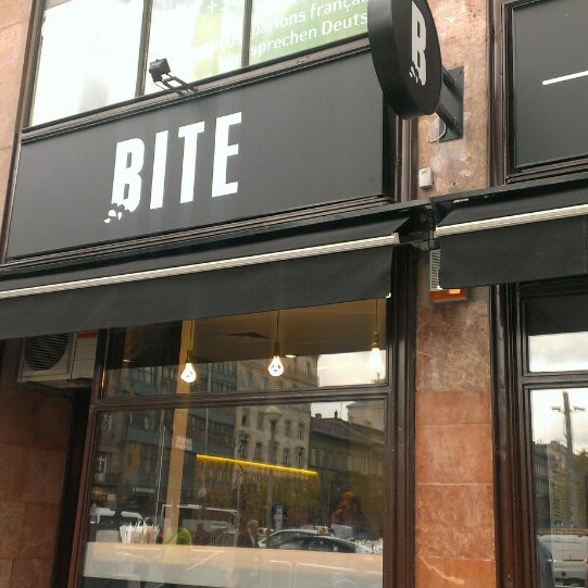 5/22/2013にJulisがBite Bakery &amp; Caféで撮った写真