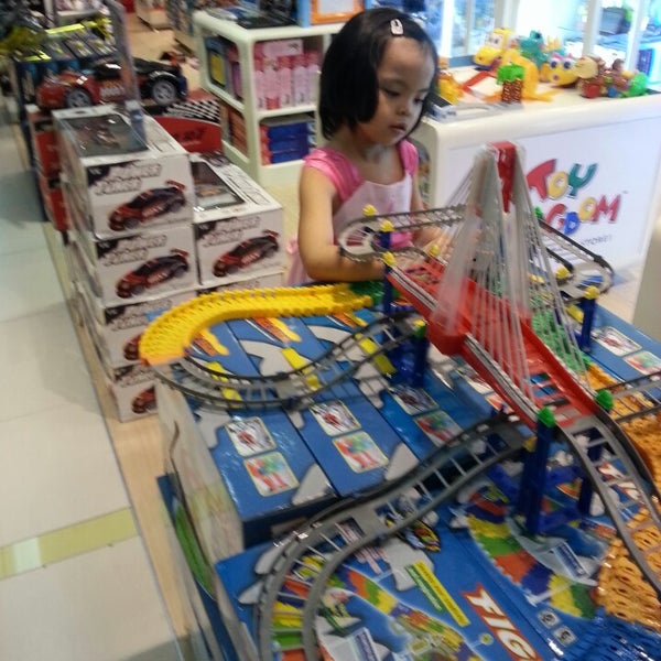 toy kingdom megamall