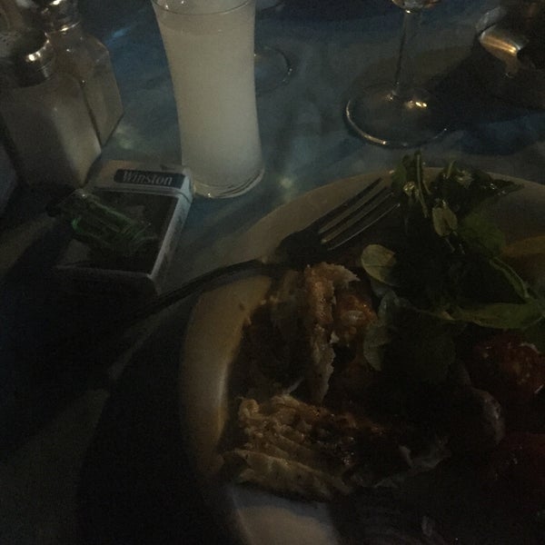 Foto scattata a Yalı Kıyı Balık Restaurant da Eray G. il 8/10/2015