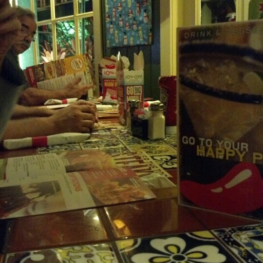 Photo taken at Chili&#39;s Grill &amp; Bar by Metro O. on 12/15/2012