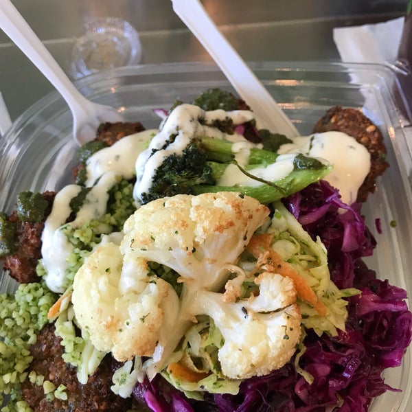 Photo taken at Maoz Vegetarian by Jenn C. on 5/1/2018