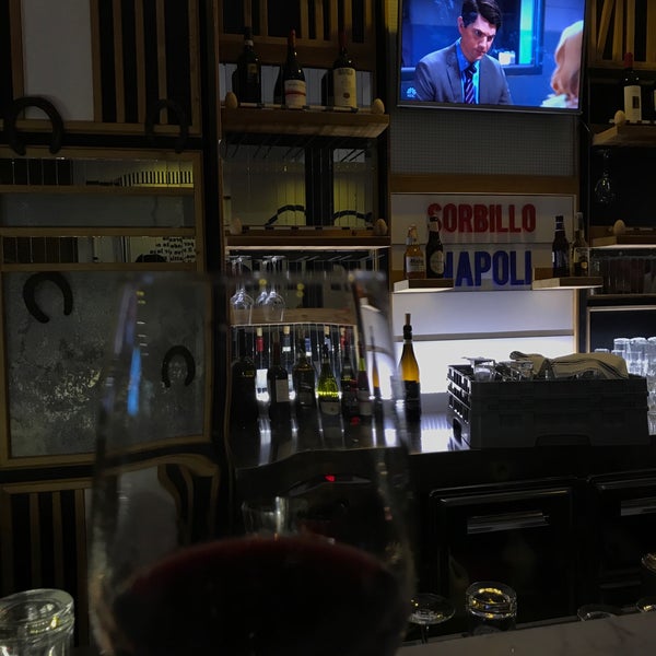 7/20/2018 tarihinde Jenn C.ziyaretçi tarafından Sorbillo Pizzeria'de çekilen fotoğraf