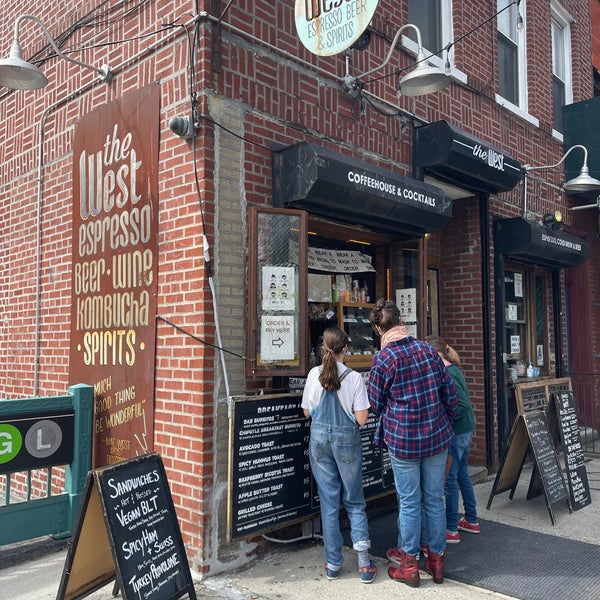 Foto diambil di The West—Coffeehouse &amp; Bar oleh Jenn C. pada 3/25/2021