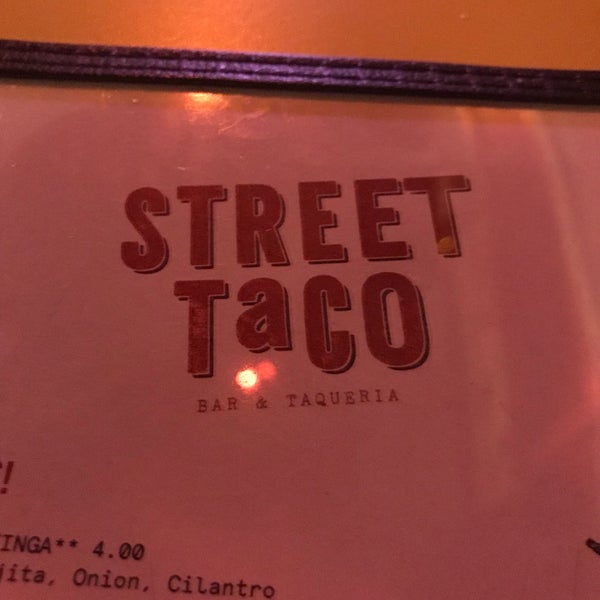 12/6/2017 tarihinde Jenn C.ziyaretçi tarafından Street Taco'de çekilen fotoğraf