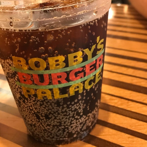 10/10/2018에 Jenn C.님이 Bobby&#39;s Burger Palace에서 찍은 사진