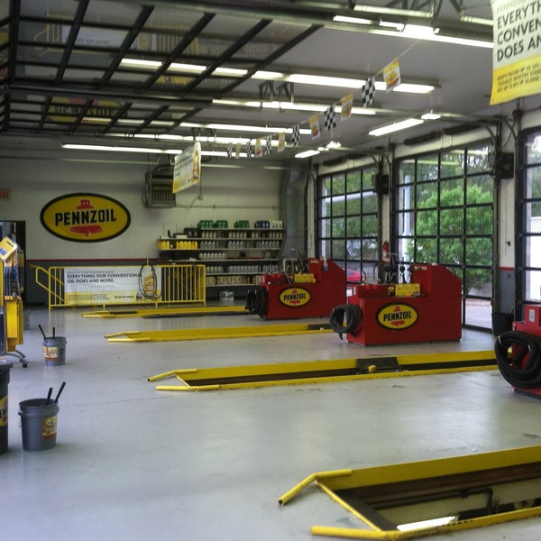 Speed Lube Oil Change Shop 901 West Springfield