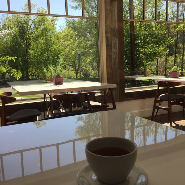 Hub Tea Bar Tea Room in Reno