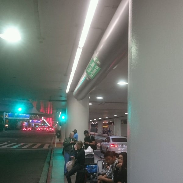 FlyAway Bus LAX to Van Nuys West Los Angeles World Way, all Terminals