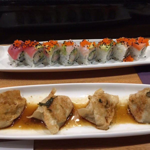 I really enjoyed the gyoza and sashimi. The rainbow roll was good as well.