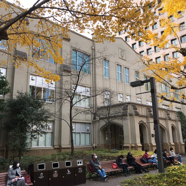 青山学院大学 2号館 渋谷区の大学のコミュニケーション科棟