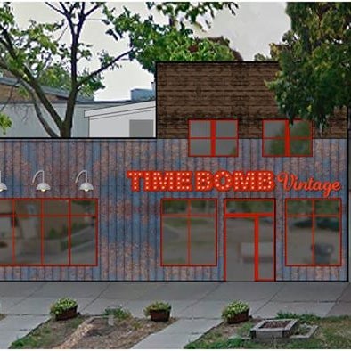 Photo prise au Time Bomb Vintage par Time Bomb Vintage le10/8/2014