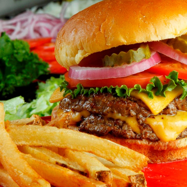 Cheeseburger Bobby's Hamburgueria em Flowery Branch