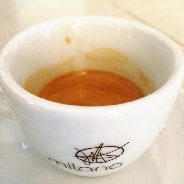 Das Foto wurde bei Milano Coffee von Billy H. am 7/9/2015 aufgenommen