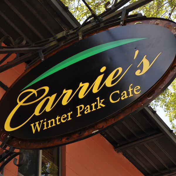 6/1/2019 tarihinde Carrie&#39;s Winter Park Cafeziyaretçi tarafından Carrie&#39;s Winter Park Cafe'de çekilen fotoğraf