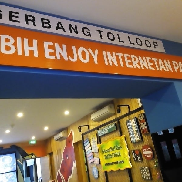 Photos At Grapari Telkomsel Bungkul Electronics Store