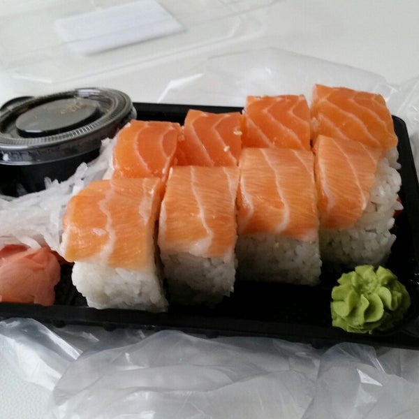 Суши роллы булгаково банзай. Кафе вива пангоды меню суши. Вива роллы. Вива роллы. Красный дракон ульяновск камышинская.