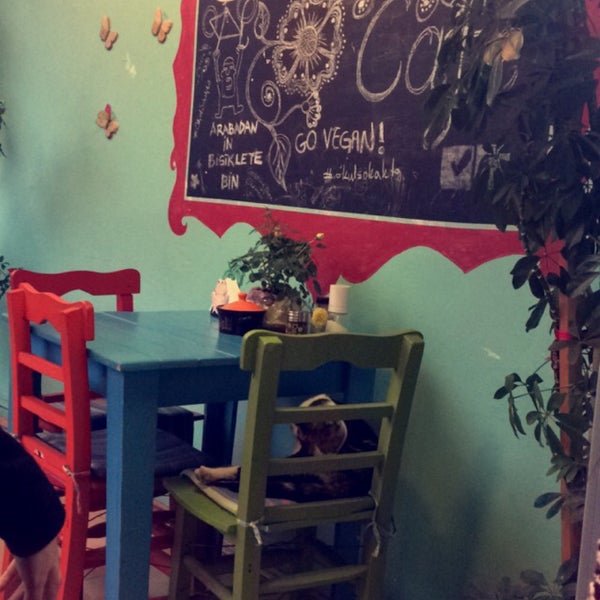 3/2/2016 tarihinde Zeynep S.ziyaretçi tarafından Mahatma Cafe'de çekilen fotoğraf