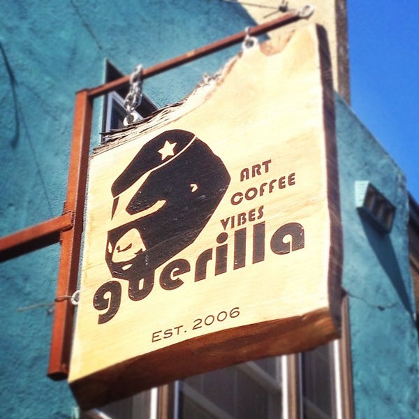 รูปภาพถ่ายที่ Guerilla Cafe โดย Sumaya เมื่อ 9/24/2012
