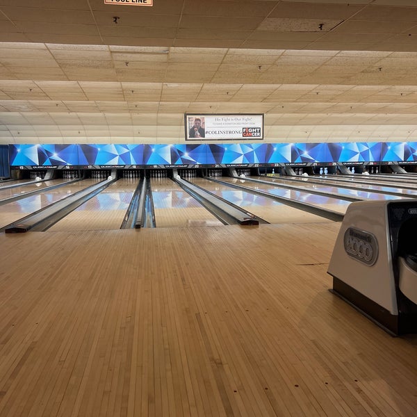 Montvale Lanes 14 W Grand Ave