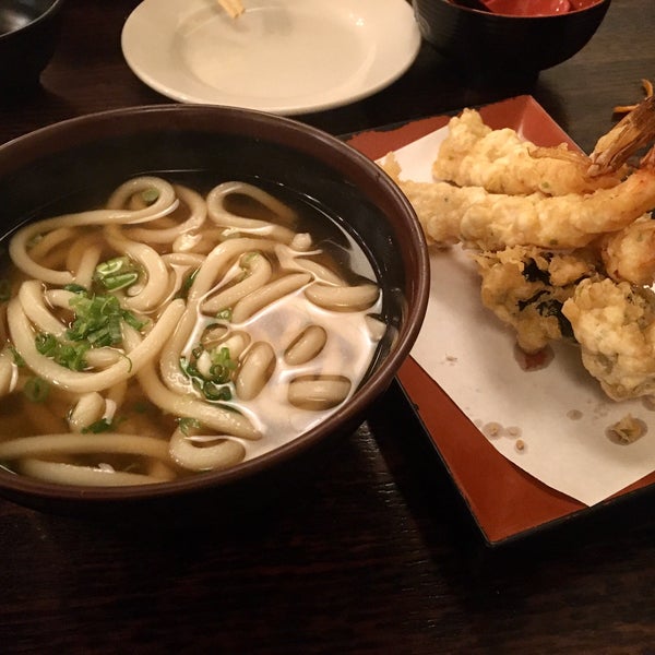 Снимок сделан в Tawara Japanese Restaurant пользователем Nancy K. 1/11/2020